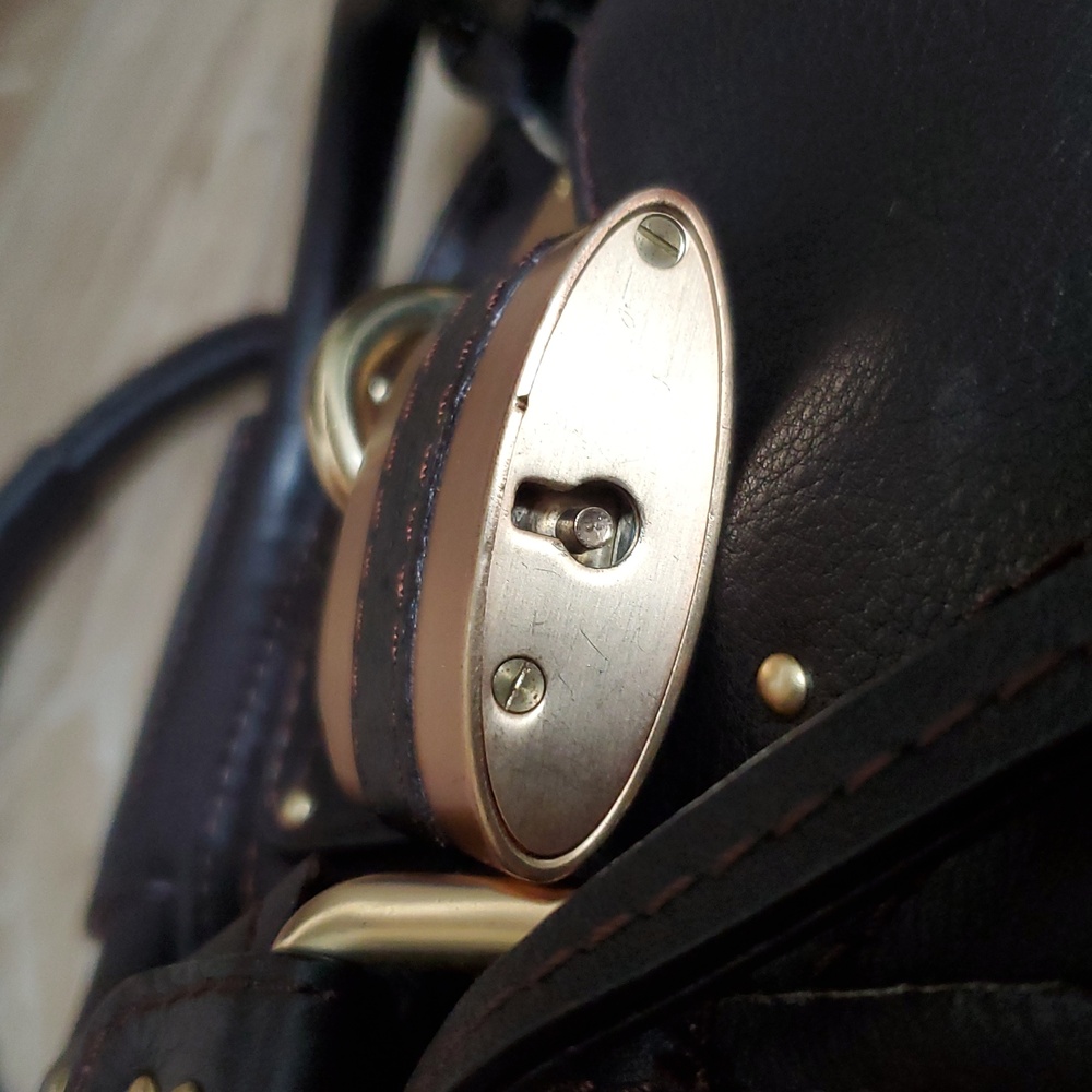 ***SOLD*** Vintage Chloe Paddington Dark Brown With Lock & Key - Picture 4 of 17